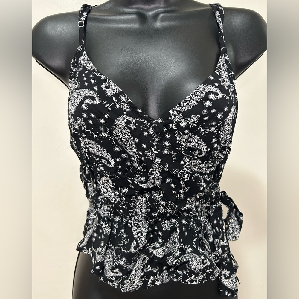 Black & White Shirt Blouse TAG ON